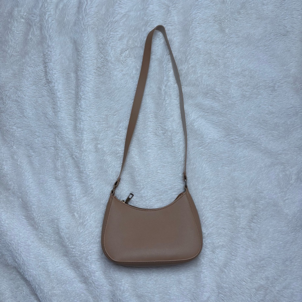 Elegant Tan Shoulder Bag